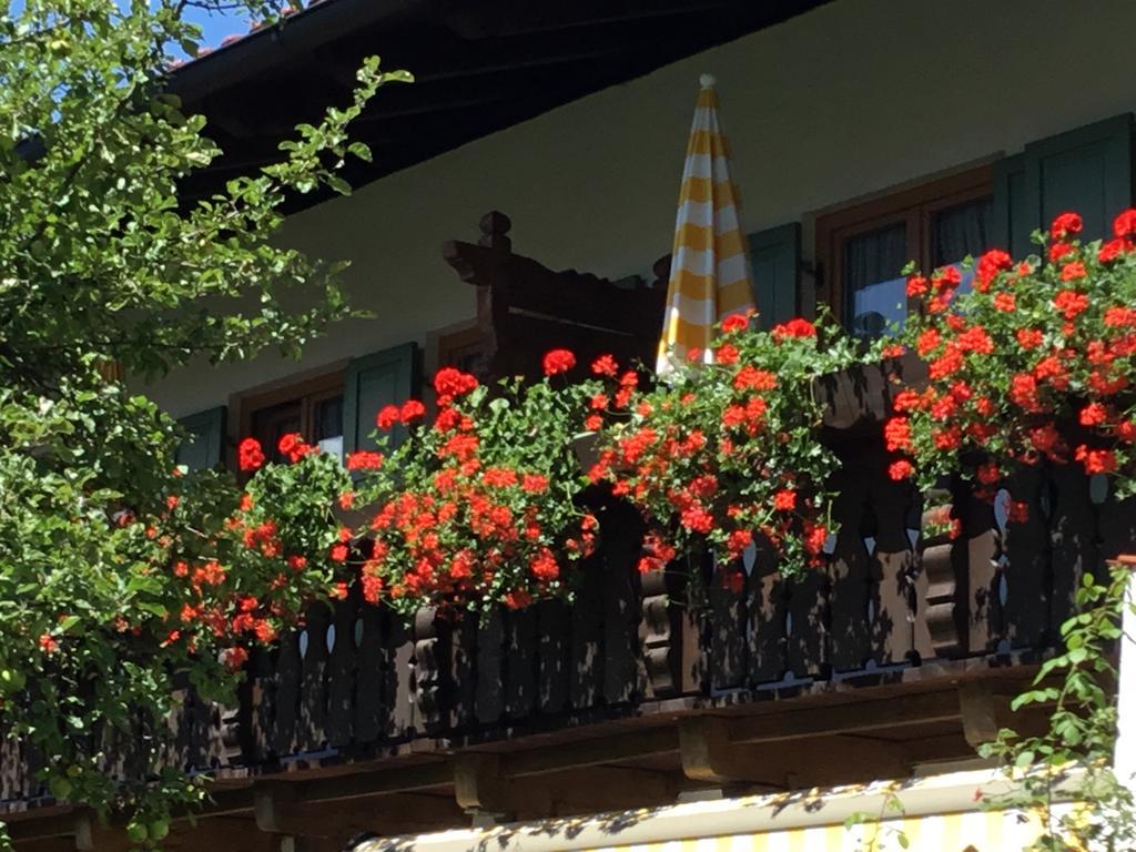 Almroeserl Mittenwald Exterior photo